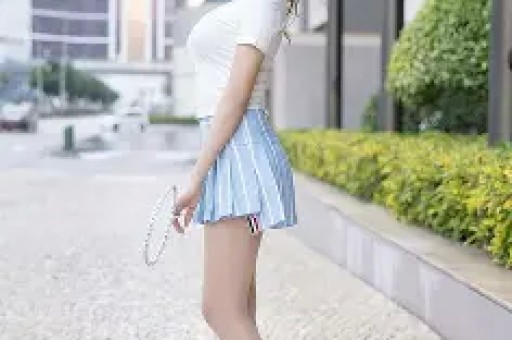 四位明星盲目耍大牌：吴谨言摆谱央视被点名李梦任性毁演技张大大暴力霸凌文章任性要求陕西油泼面路人缘彻底败光！