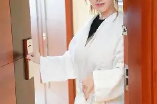 2023最新娱乐八卦新闻：明星恋情曝光引发热议